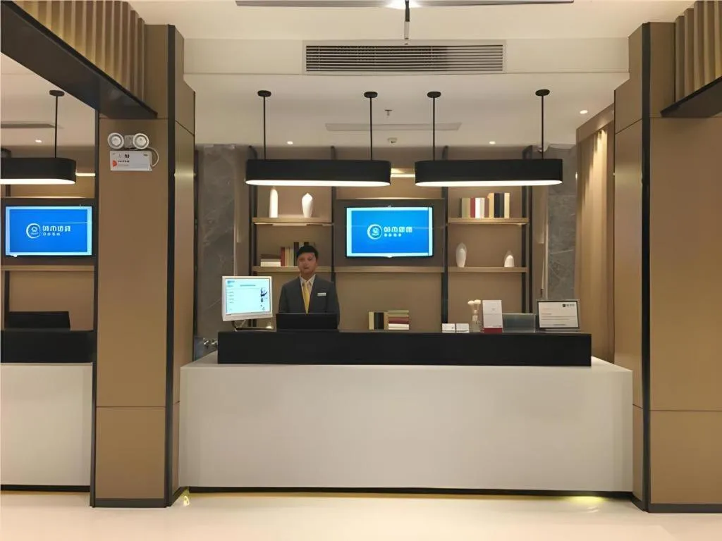 City Comfort Inn Wuhan Central China Normal University Dahuquan Metro Station