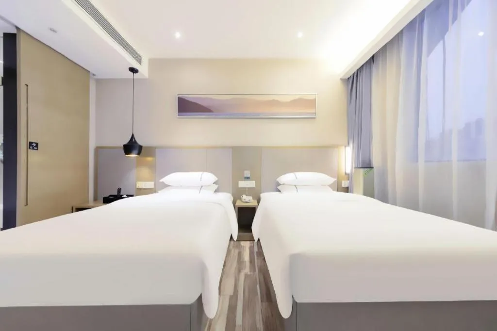 Bed in City Comfort Inn Wuhan Central China Normal University Dahuquan Metro Station