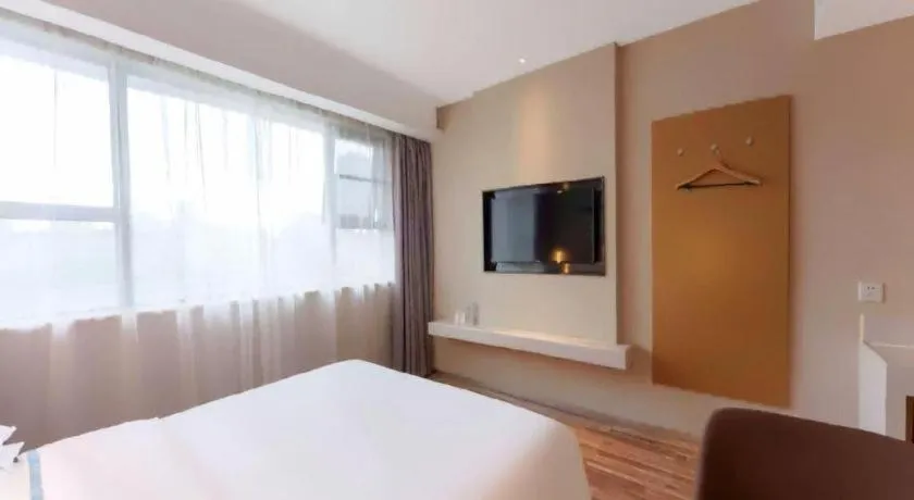 Bed in City Comfort Inn Wuhan Central China Normal University Dahuquan Metro Station