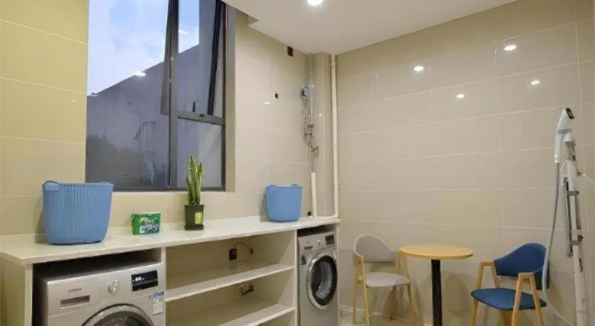 City Comfort Inn Wuhan Optics Valley OuYada Yangjiawan Metro Station