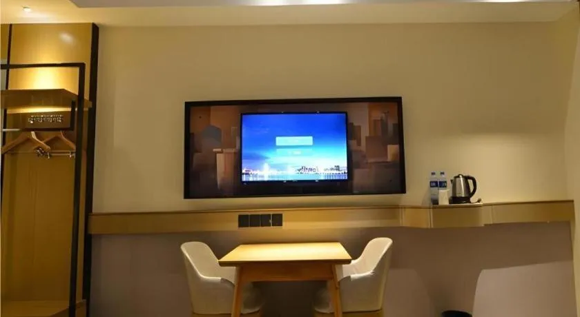 City Comfort Inn Wuhan Optics Valley OuYada Yangjiawan Metro Station