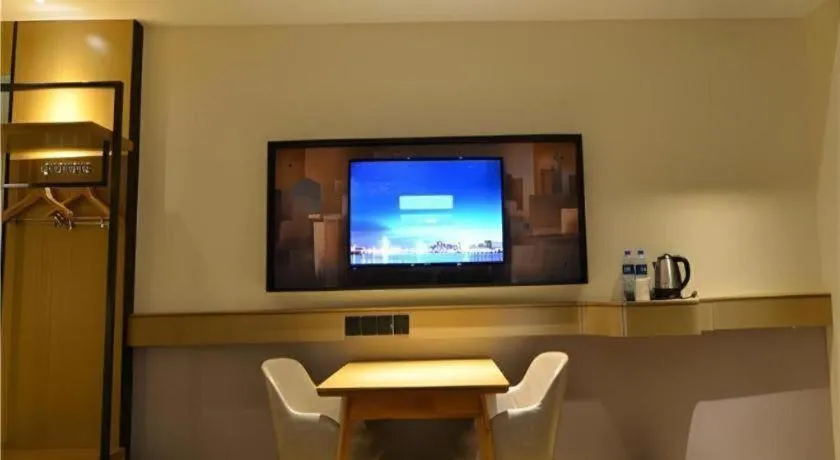 City Comfort Inn Wuhan Optics Valley OuYada Yangjiawan Metro Station