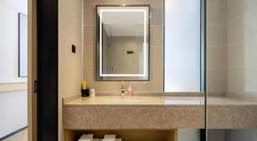 City Comfort Inn Wuhan Optics Valley OuYada Yangjiawan Metro Station