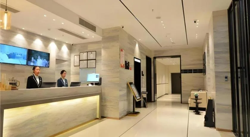 City Comfort Inn Wuhan Optics Valley OuYada Yangjiawan Metro Station