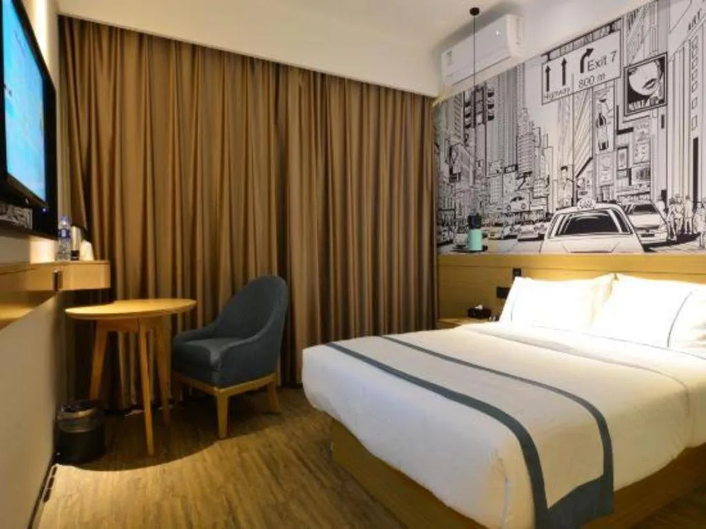 Bed in City Comfort Inn Wuhan Optics Valley OuYada Yangjiawan Metro Station