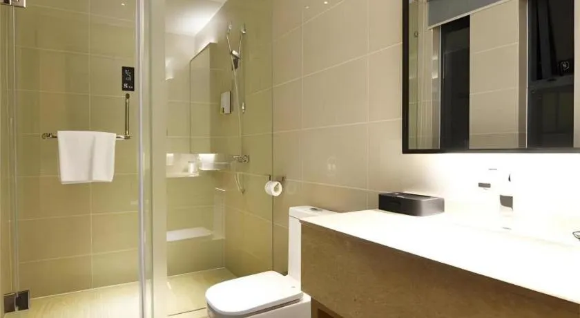 City Comfort Inn Wuhan Optics Valley OuYada Yangjiawan Metro Station