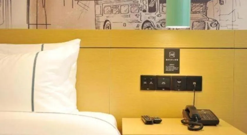 Bed in City Comfort Inn Chengdu Wenjiang University Town Fengxi River Metro Station