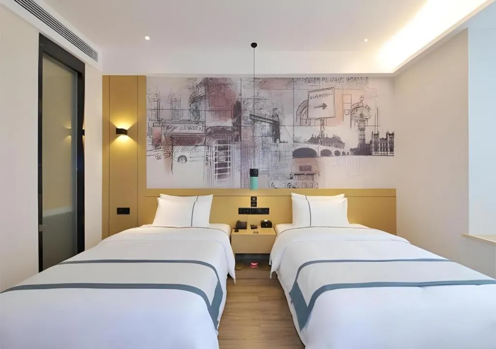 Bed in City Comfort Inn Chengdu Wenjiang University Town Fengxi River Metro Station