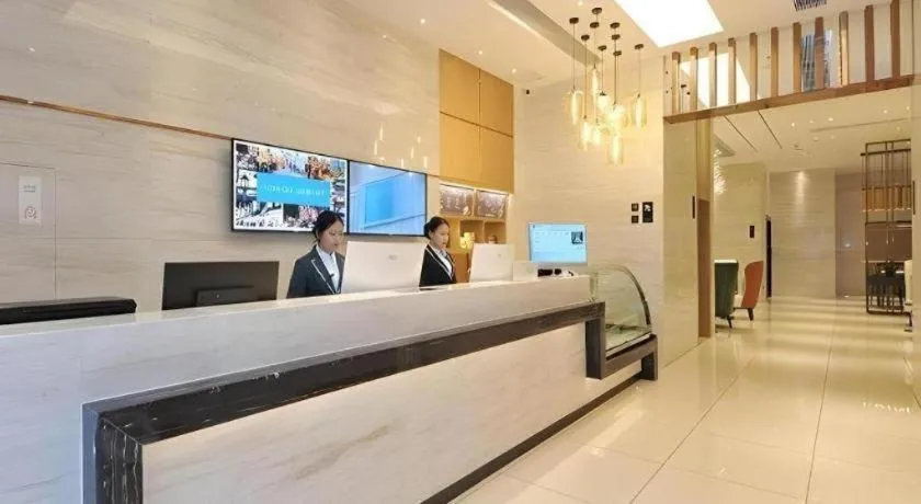 City Comfort Inn Chengdu Wenjiang University Town Fengxi River Metro Station