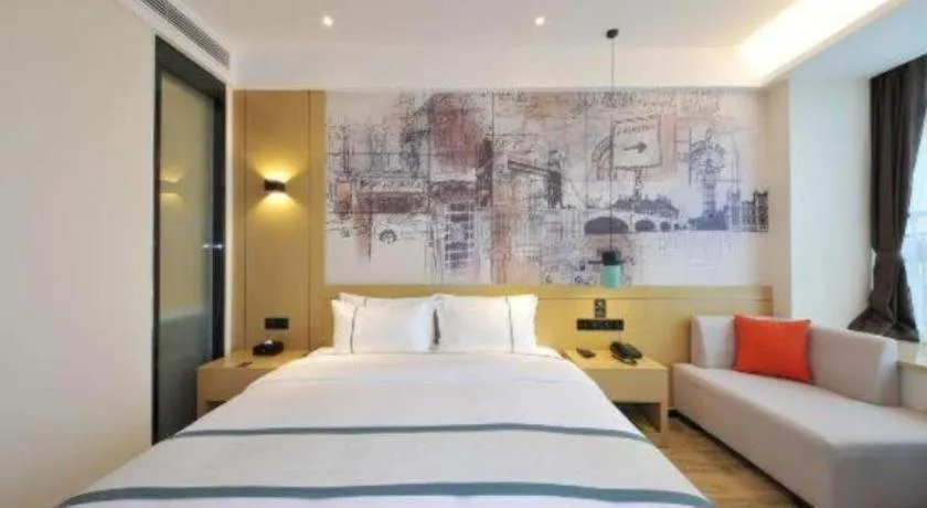 Bed in City Comfort Inn Chengdu Wenjiang University Town Fengxi River Metro Station