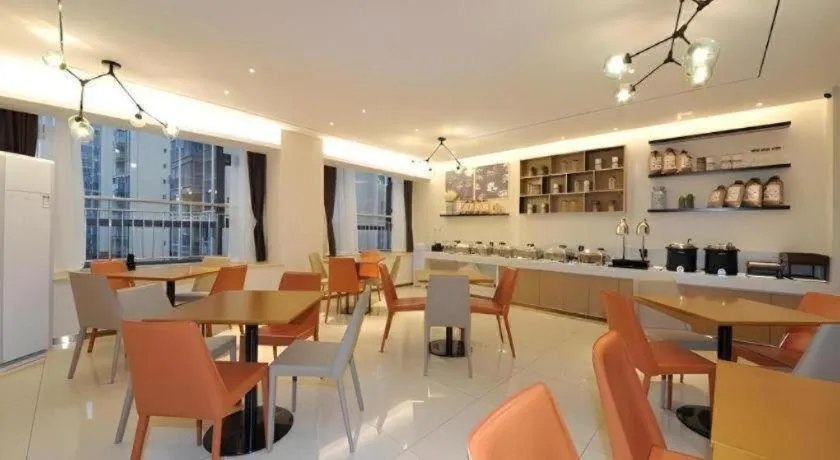 City Comfort Inn Chengdu Wenjiang University Town Fengxi River Metro Station