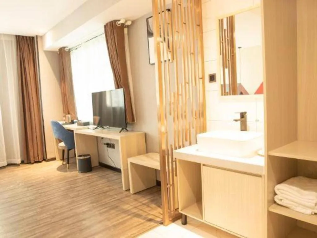 Borrman Hotel Dongguan Houjie Wanda Plaza Liaoxia Metro Station