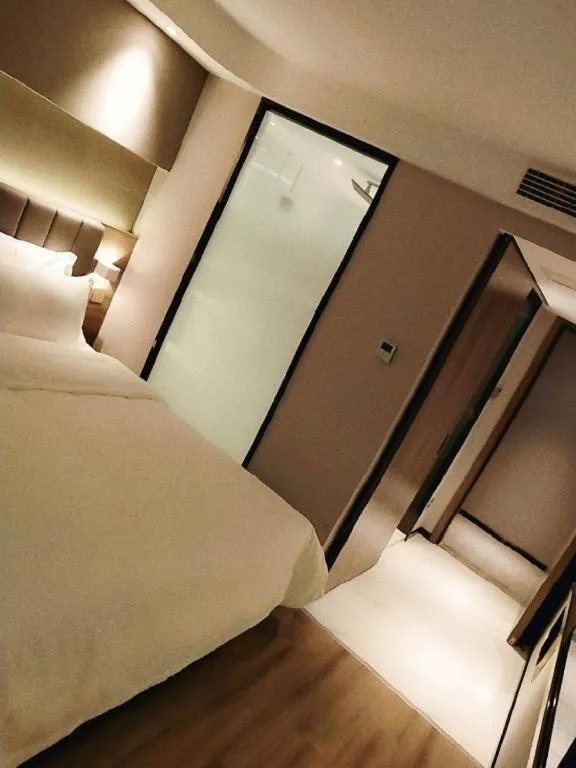 Bed in 7 Days Premium Hotel Chongqing Jiangbei International Airport Terminal 3