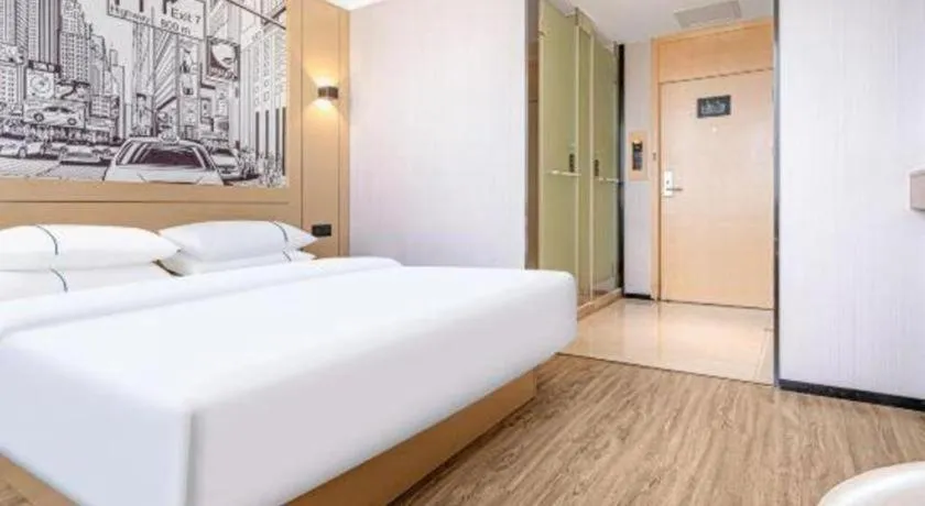 Bed in City Comfort Inn Kunming Xi'an Kang Road