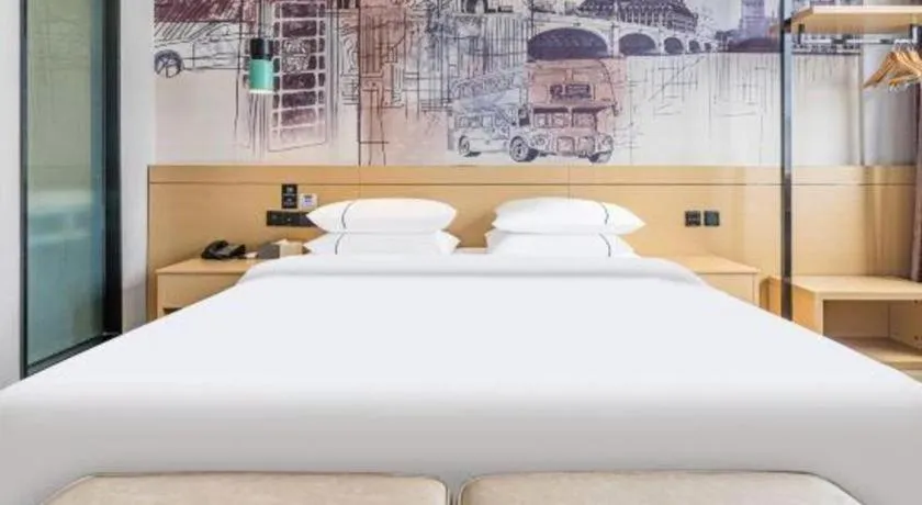 Bed in City Comfort Inn Kunming Xi'an Kang Road