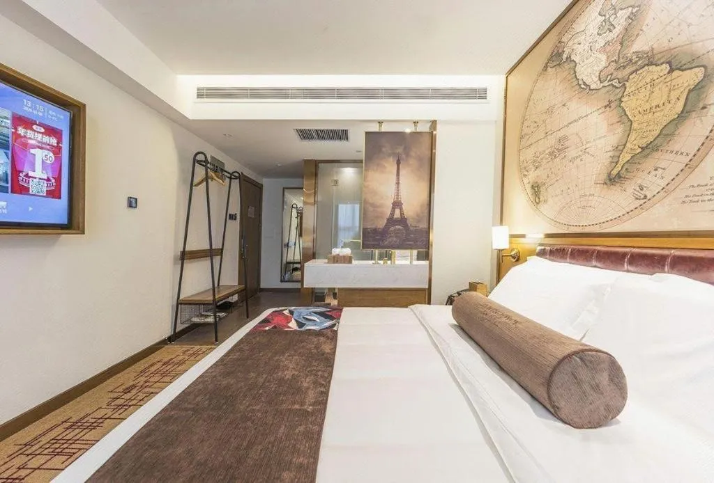 Bed in James Joyce Coffetel Zhengzhou Beilong Wetland Park