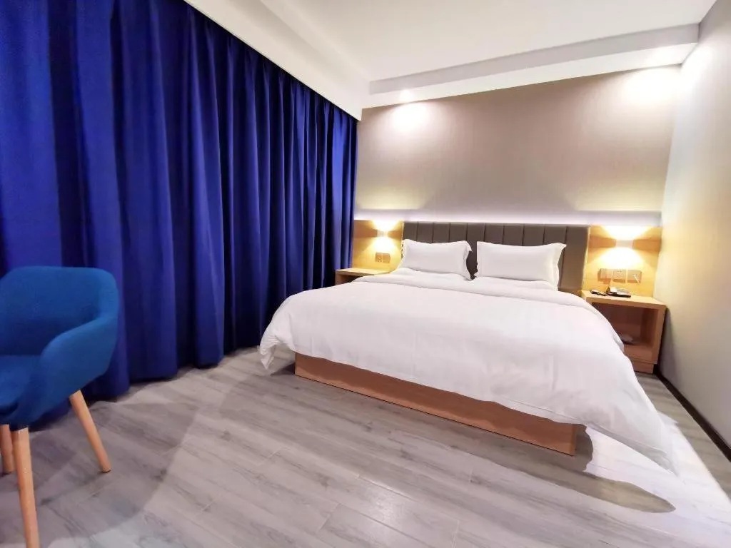 Bed in 7 Days Premium Hotel Hangzhou West lake Hubin