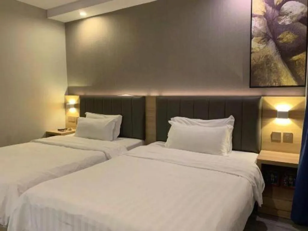 Bed in 7 Days Premium Hotel Hangzhou West lake Hubin
