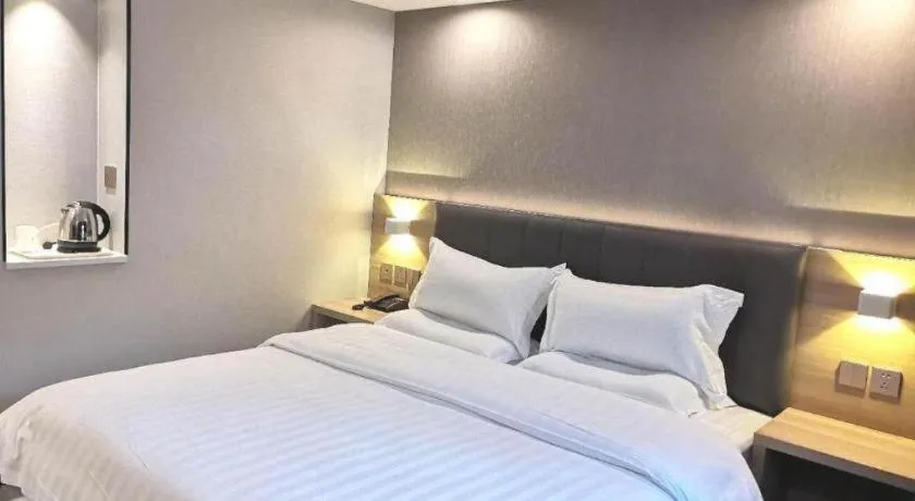 Bed in 7 Days Premium Hotel Hangzhou West lake Hubin