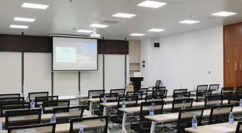 Campanile Hotel Shenzhen Bay Convention and Exhibition Center