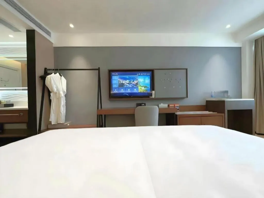 Bed in Campanile Hotel Shenzhen Bay Convention and Exhibition Center