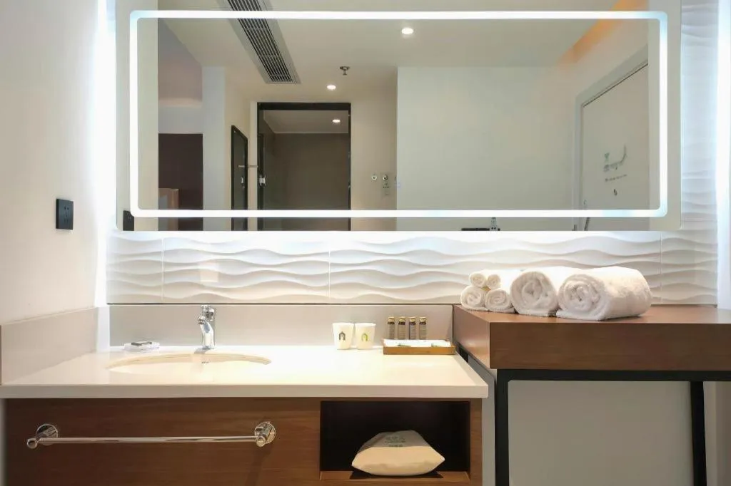 Campanile Hotel Shenzhen Bay Convention and Exhibition Center