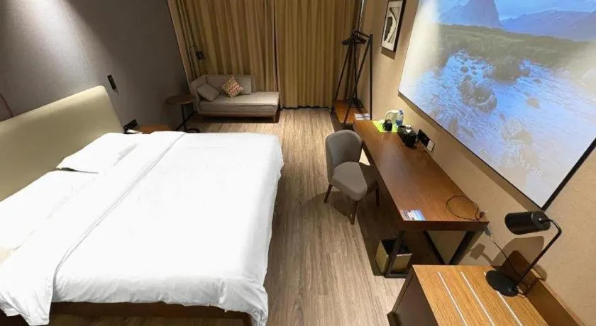 Bed in Campanile Hotel Shenzhen Bay Convention and Exhibition Center