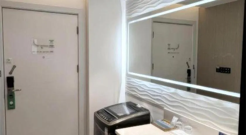 Campanile Hotel Shenzhen Bay Convention and Exhibition Center