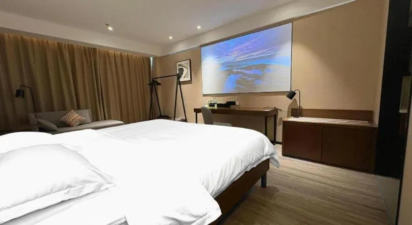 Bed in Campanile Hotel Shenzhen Bay Convention and Exhibition Center