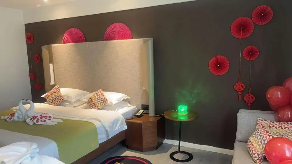 Bed in Campanile Hotel Shenzhen Bay Convention and Exhibition Center