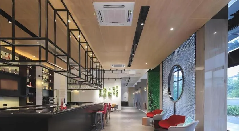 Campanile Hotel Shenzhen Bay Convention and Exhibition Center