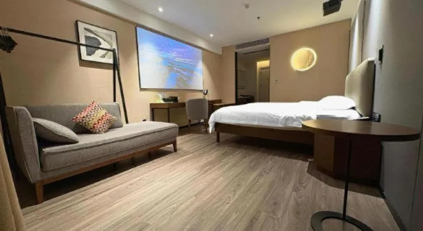 Bed in Campanile Hotel Shenzhen Bay Convention and Exhibition Center