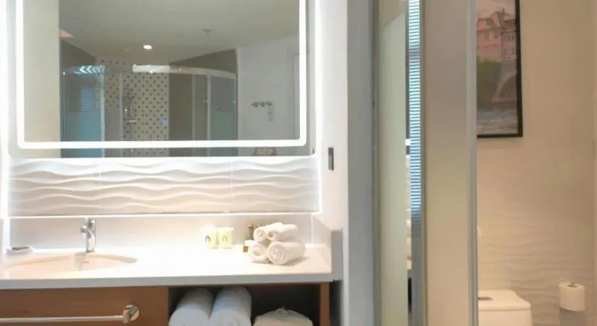 Campanile Hotel Shenzhen Bay Convention and Exhibition Center