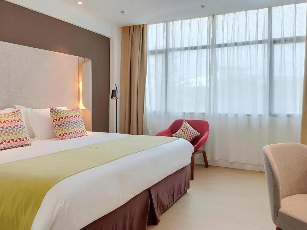 Bed in Campanile Hotel Shenzhen Bay Convention and Exhibition Center