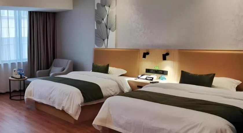 Bed in GreenTree Inn Express Fuzhou Le'an County Government Sijiu Square
