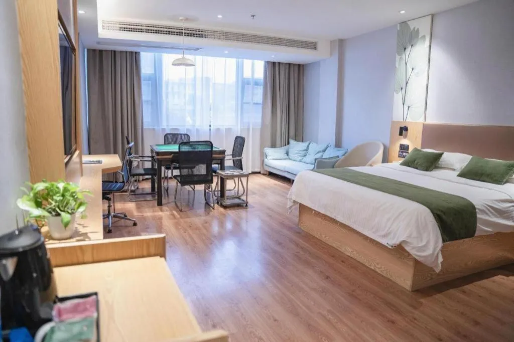 Bed in GreenTree Inn Express Fuzhou Le'an County Government Sijiu Square