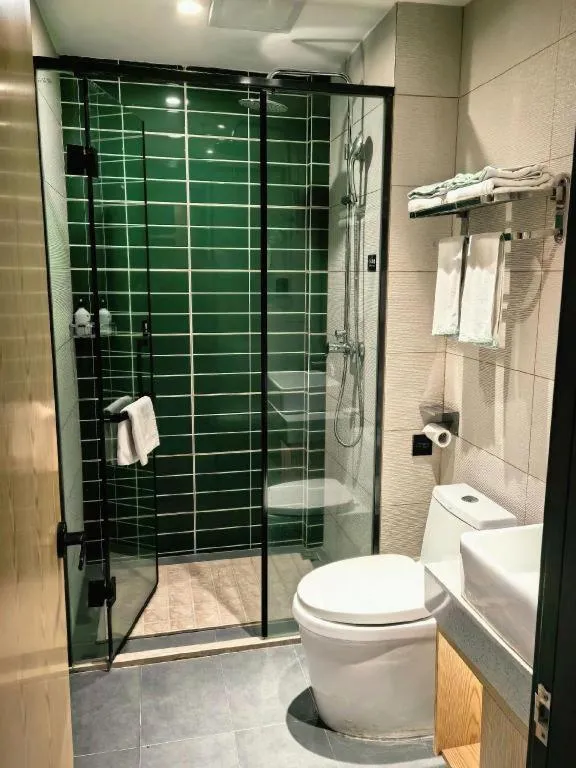 GreenTree Inn Express Fuzhou Le'an County Government Sijiu Square