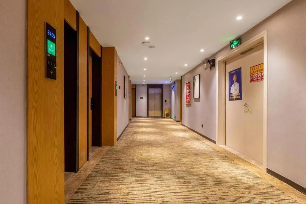 GreenTree Inn Express Fuzhou Le'an County Government Sijiu Square