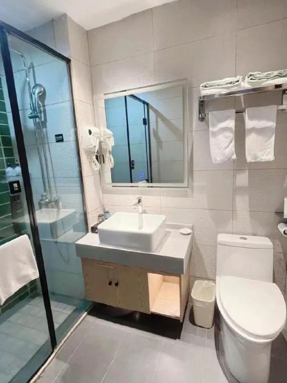 GreenTree Inn Express Fuzhou Le'an County Government Sijiu Square