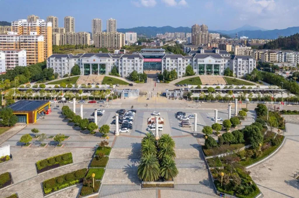GreenTree Inn Express Fuzhou Le'an County Government Sijiu Square