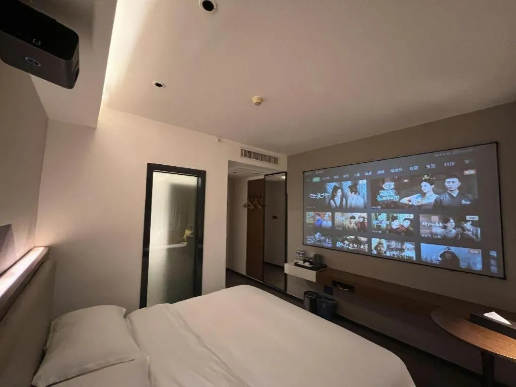 Bed in Borrman Hotel Guangzhou Southern Hospital Meihuayuan Metro Station