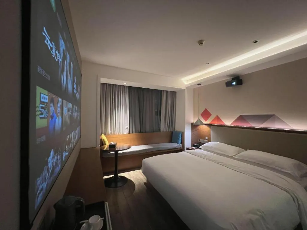 Bed in Borrman Hotel Guangzhou Southern Hospital Meihuayuan Metro Station