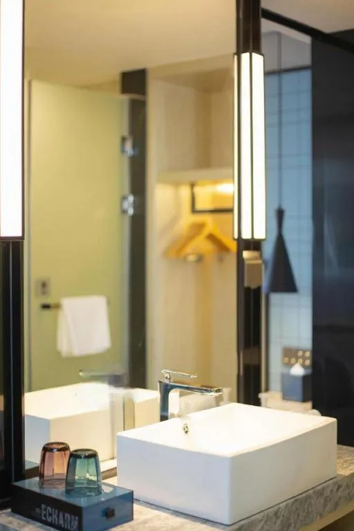 Echarm Hotel Shenzhen World Exhibition and Convention Center