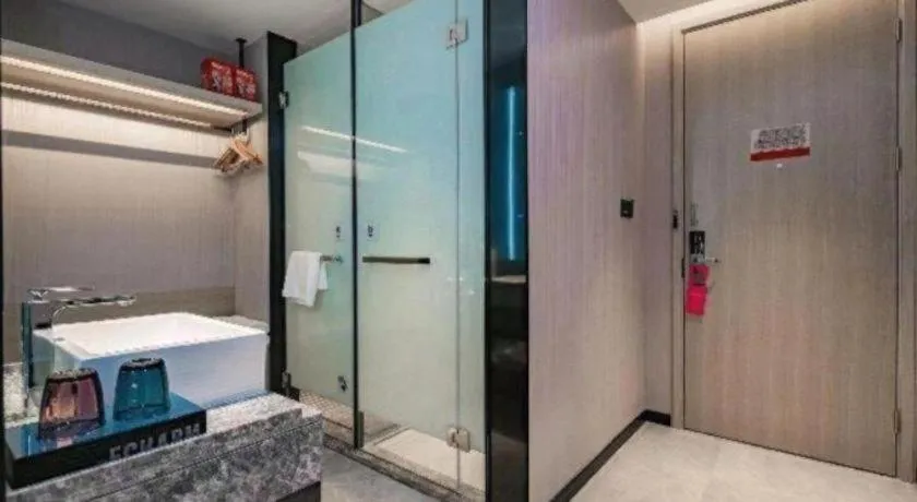 Echarm Hotel Shenzhen World Exhibition and Convention Center