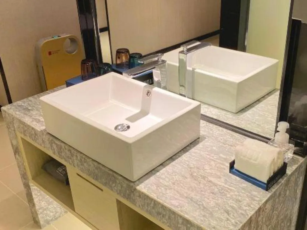 Echarm Hotel Shenzhen World Exhibition and Convention Center