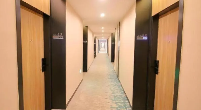 Green Tree Inn Jiangsu Changshu Southeast Yuyue Square