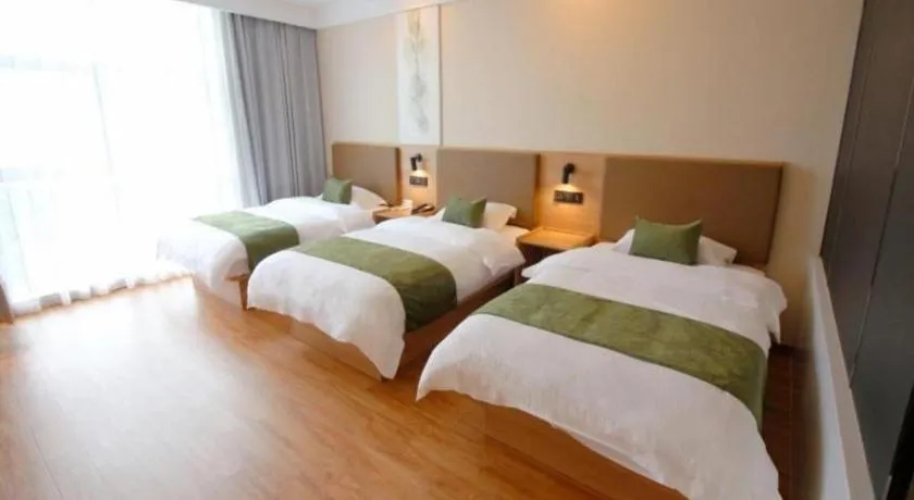 Bed in Green Tree Inn Jiangsu Changshu Southeast Yuyue Square