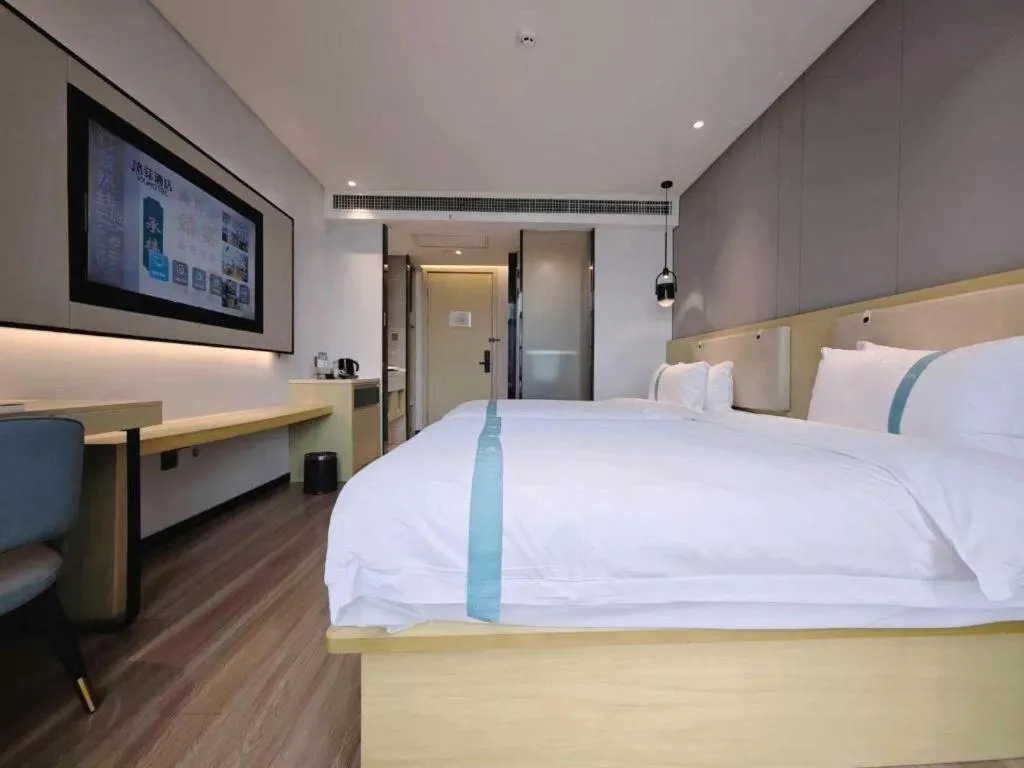 Bed in VX Hotel Hubei Wuhan Hongshan District 1st Guanggu Road