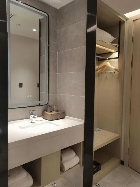 VX Hotel Hubei Wuhan Hongshan District 1st Guanggu Road