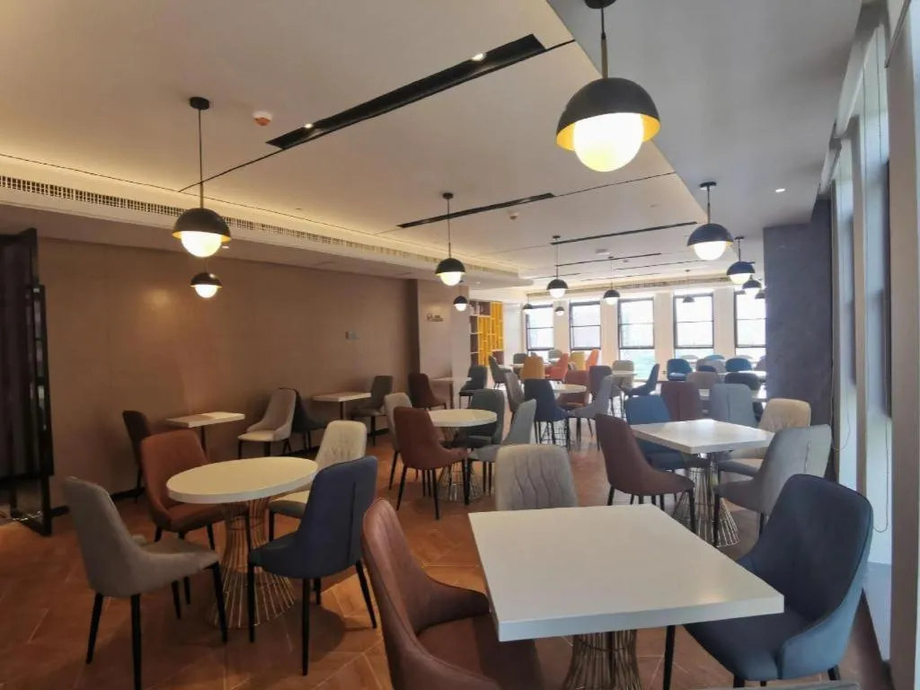 VX Hotel Hubei Wuhan Hongshan District 1st Guanggu Road